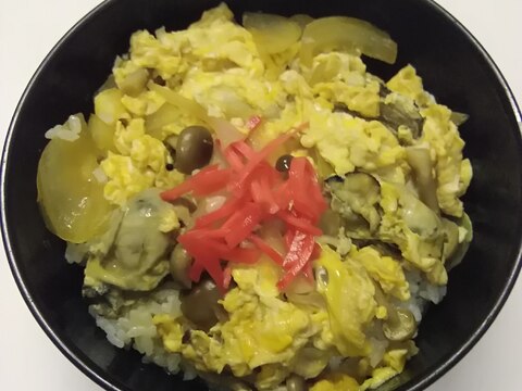 冷凍牡蠣とシメジのつゆだく丼